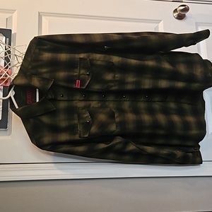 Dixxon Flannel Co. Lone Wolf Flannel